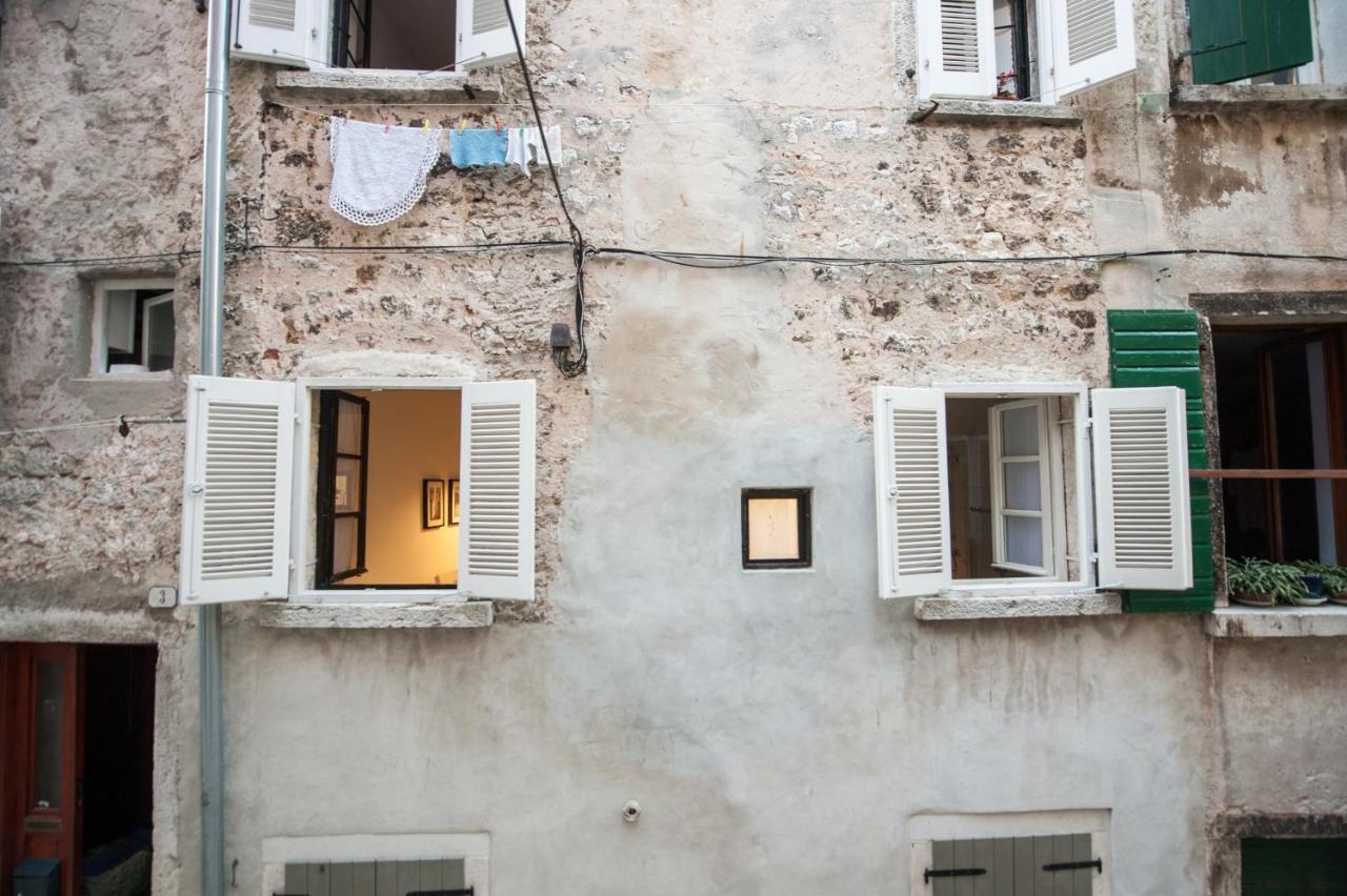 Studio Apartment Casa Di Pietra Rovinj Exterior photo